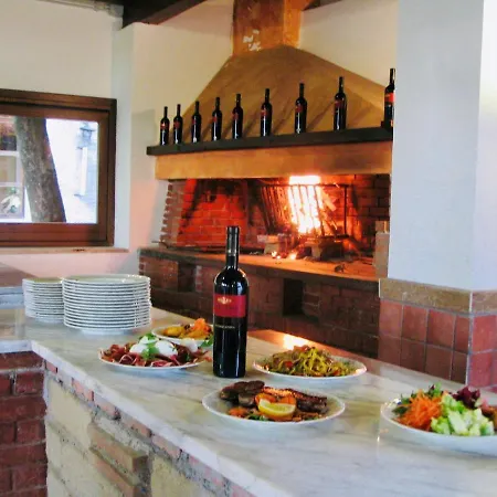 La Locanda Del Borgo Hotel 2*